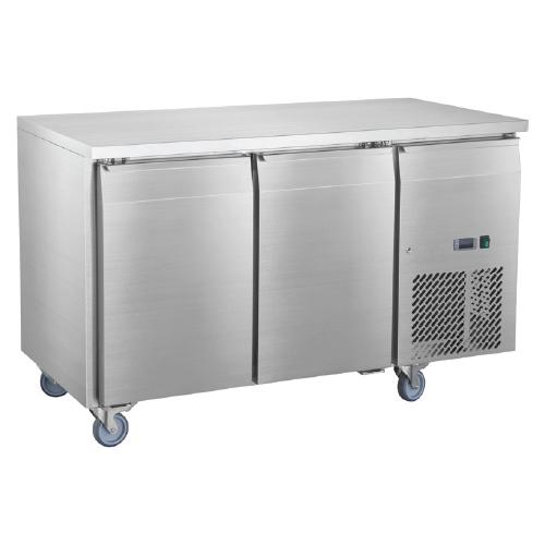 Mesa refrigerada 1360*700*855mm 110V/60Hz  Rango:0~+8C. Ventilada 280W. 2 puertas(1 año)